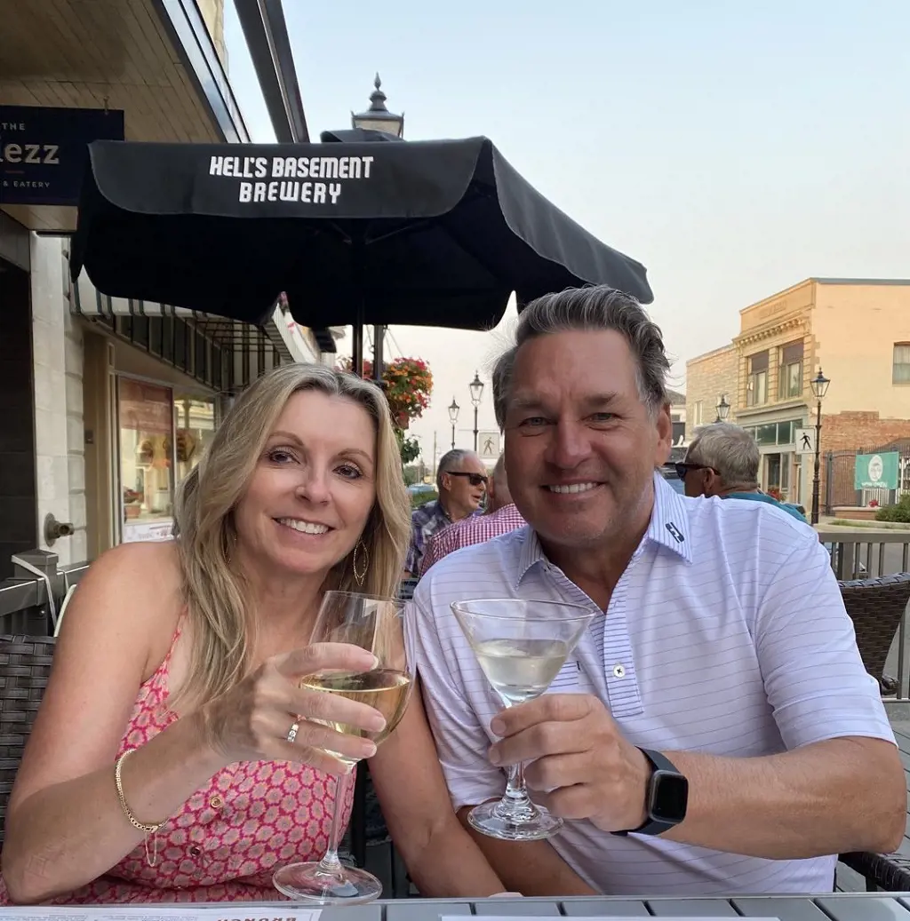 Kelly Hrudey and his wife, Donna Hrudey, enjoying brunch.