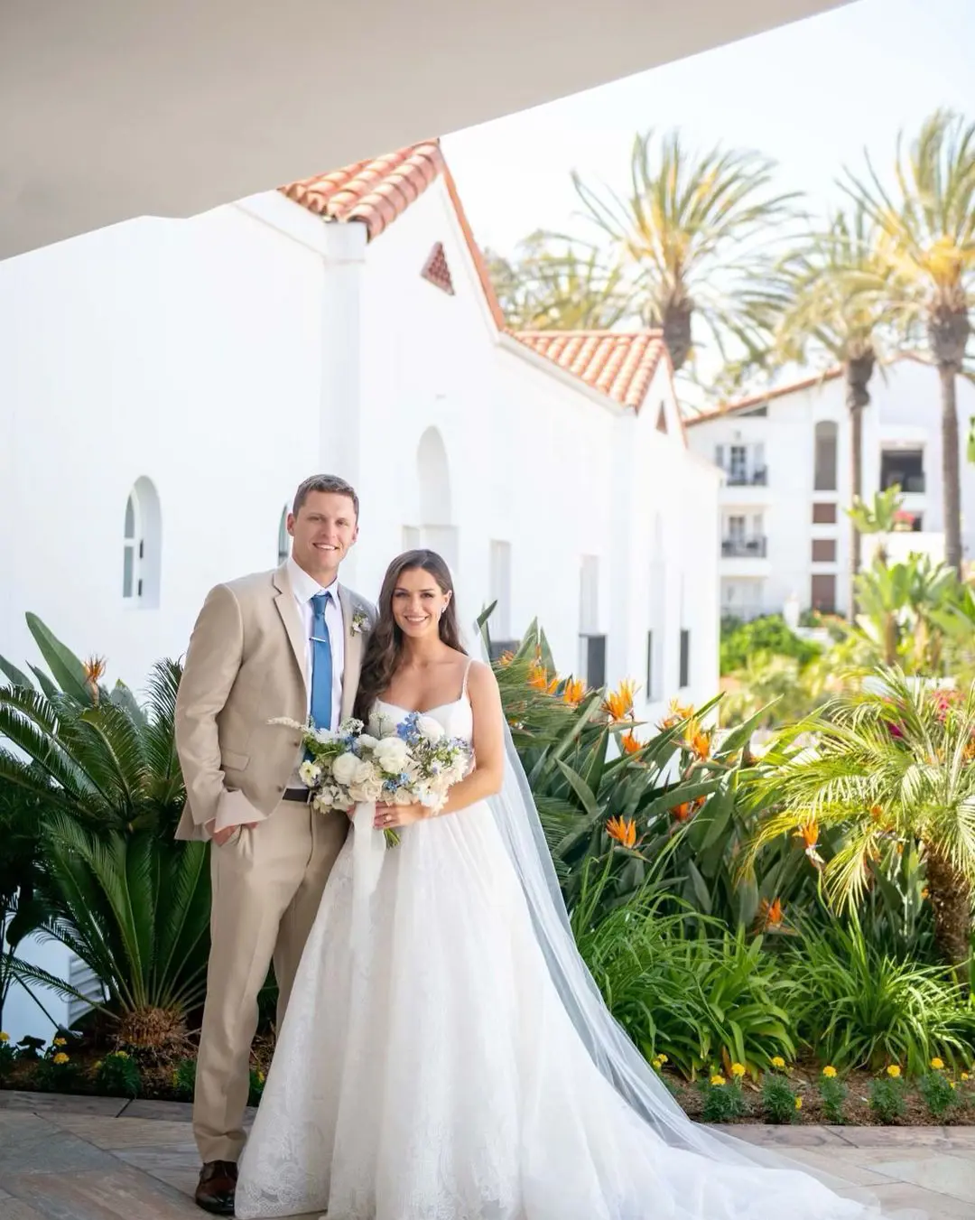 Brett and Laura got married at the beautiful Omni La Costa Resort & Spa.