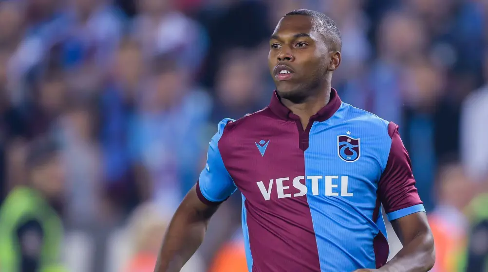 Daniel Sturridge, a football player from England, wears the number 15 jersey for the club Perth Glory. 