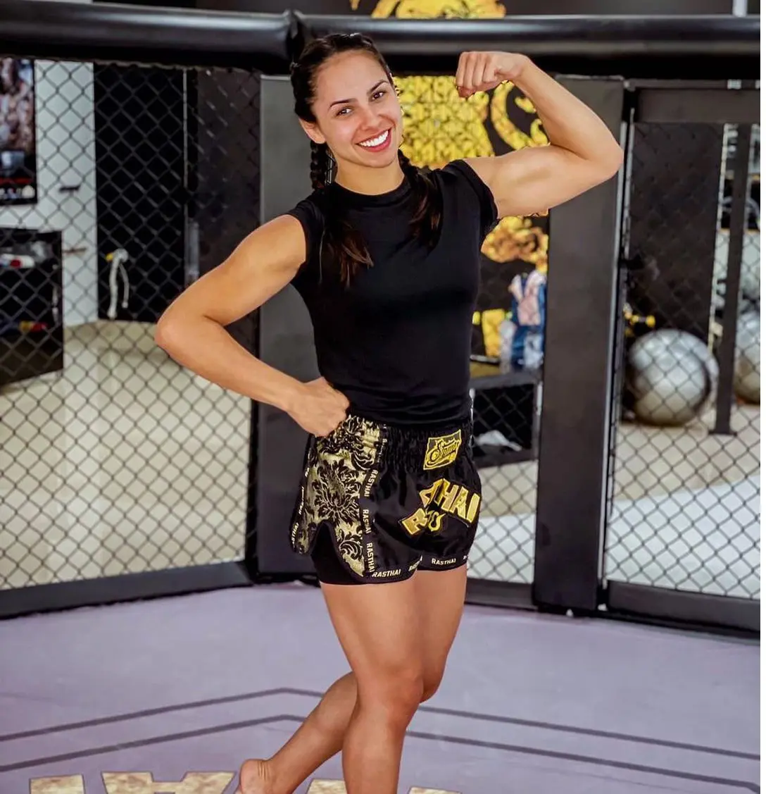 Ariane Lipski began her professional MMA career in 2013 competing in her native Brazil.