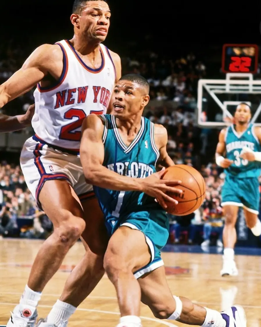 5’3 Muggsy Bogues had a prominent stint with the Charlotte Hornets