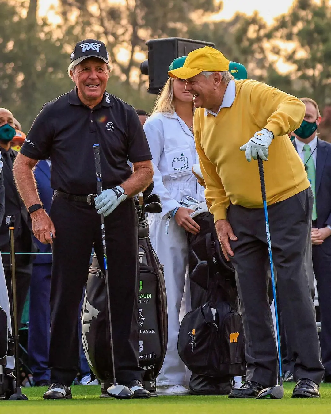 Gary Player (left) and Jack Nicklaus (right) playing golf. Jack wishing Garry a 86 years old birthday in his Instagram