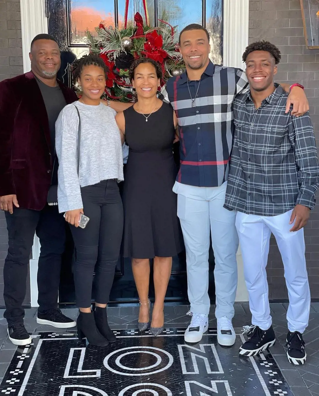 Ken Griffey Jr celebrating christmas with Melisa, Tevin, Taryn and Trey.