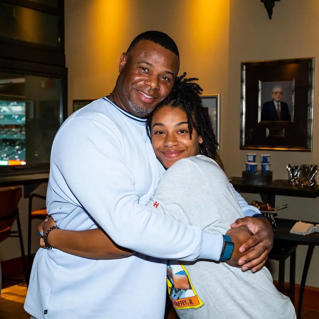 Trayn and Ken Griffey Jr shares a strong bonds.