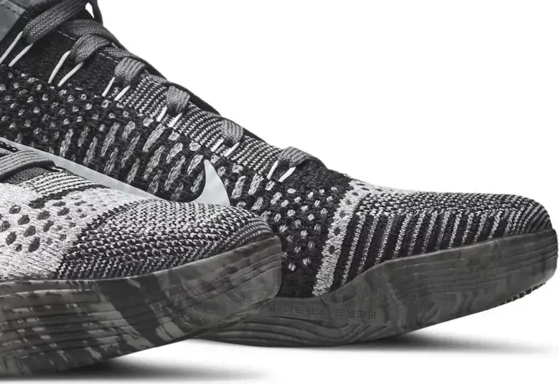 Nike Kobe 9 Elite has the Lunarlon cushion in its midsole. 