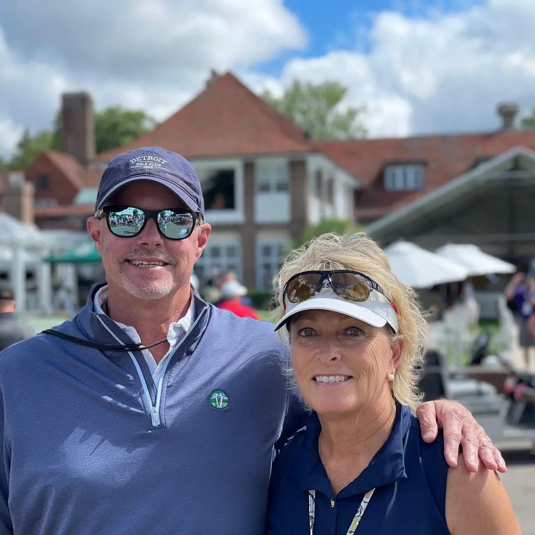 Dottie takes picture with Bruce Hepner at Detroit Golf Club in July 2021