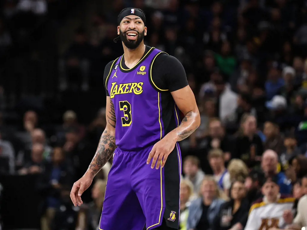 Anthony is all smiles donning Lakers' 3 number jersey