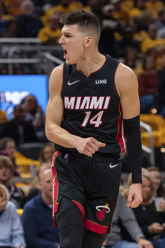 Tyler Herro scored 30+ points and 10 rebounds coming from the bench in October 2021