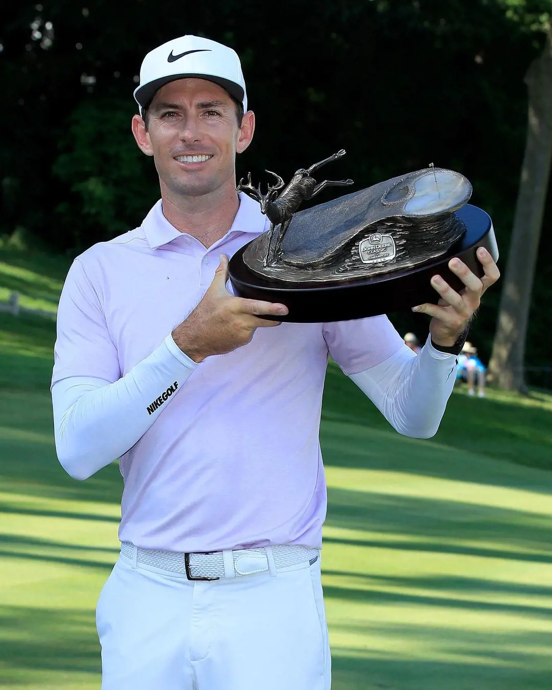 Dylan celebrating the triumph of John Deere Classic on July 16, 2019.