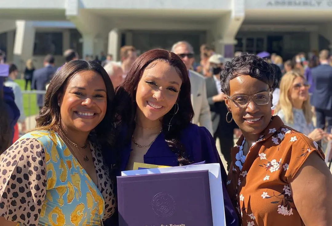 Jaden (Center) during her graduation ceremony at LSU in 2021