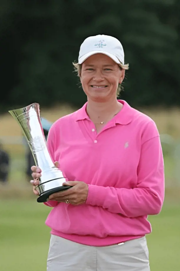 Matthew celebrating her win at the 2009 Women's British Open.