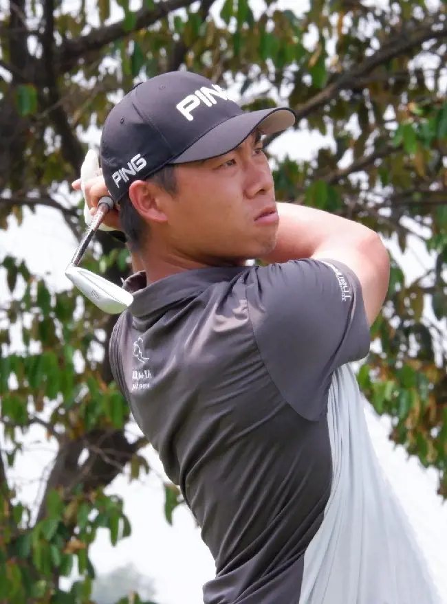 Gunn playing at the 2019 BNI Indonesian Masters.