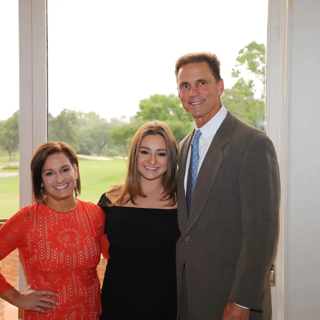 Mary looking pretty in a red dress with Skyla and Shannon on August 11, 2019. 