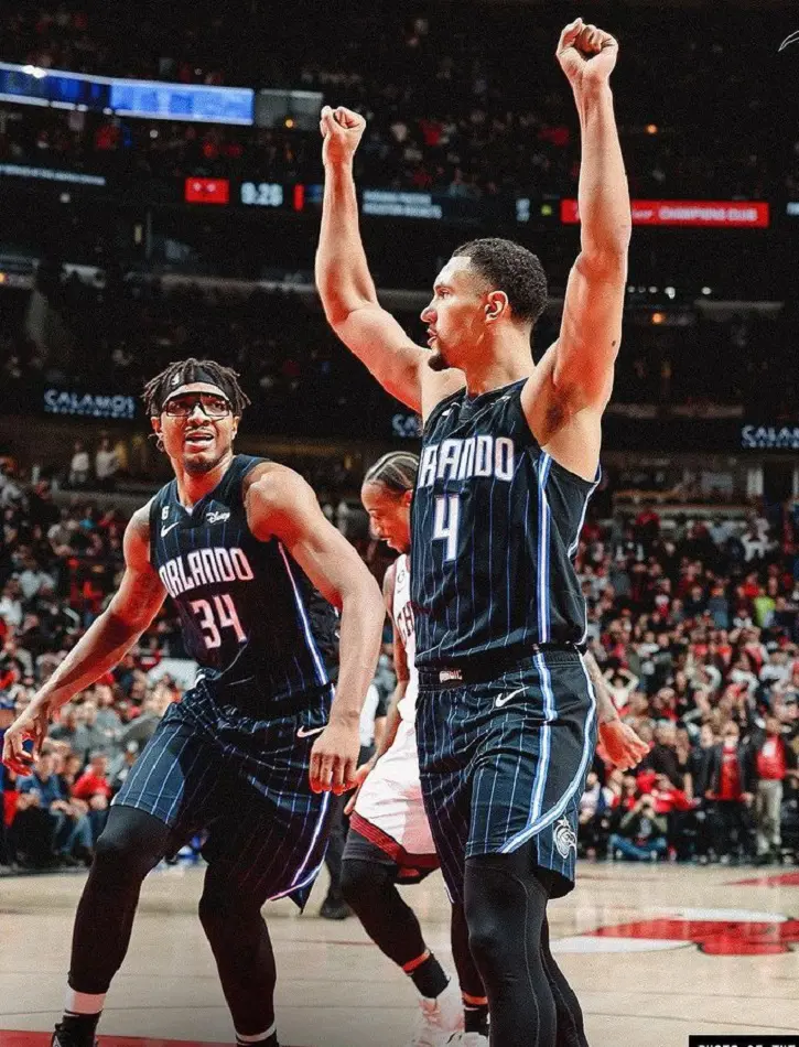 Orlando magic stars Wendell Carter (left) and Jalen Suggs (right) celebrates after grabbing a point in November 2022 against the Chicago Bulls