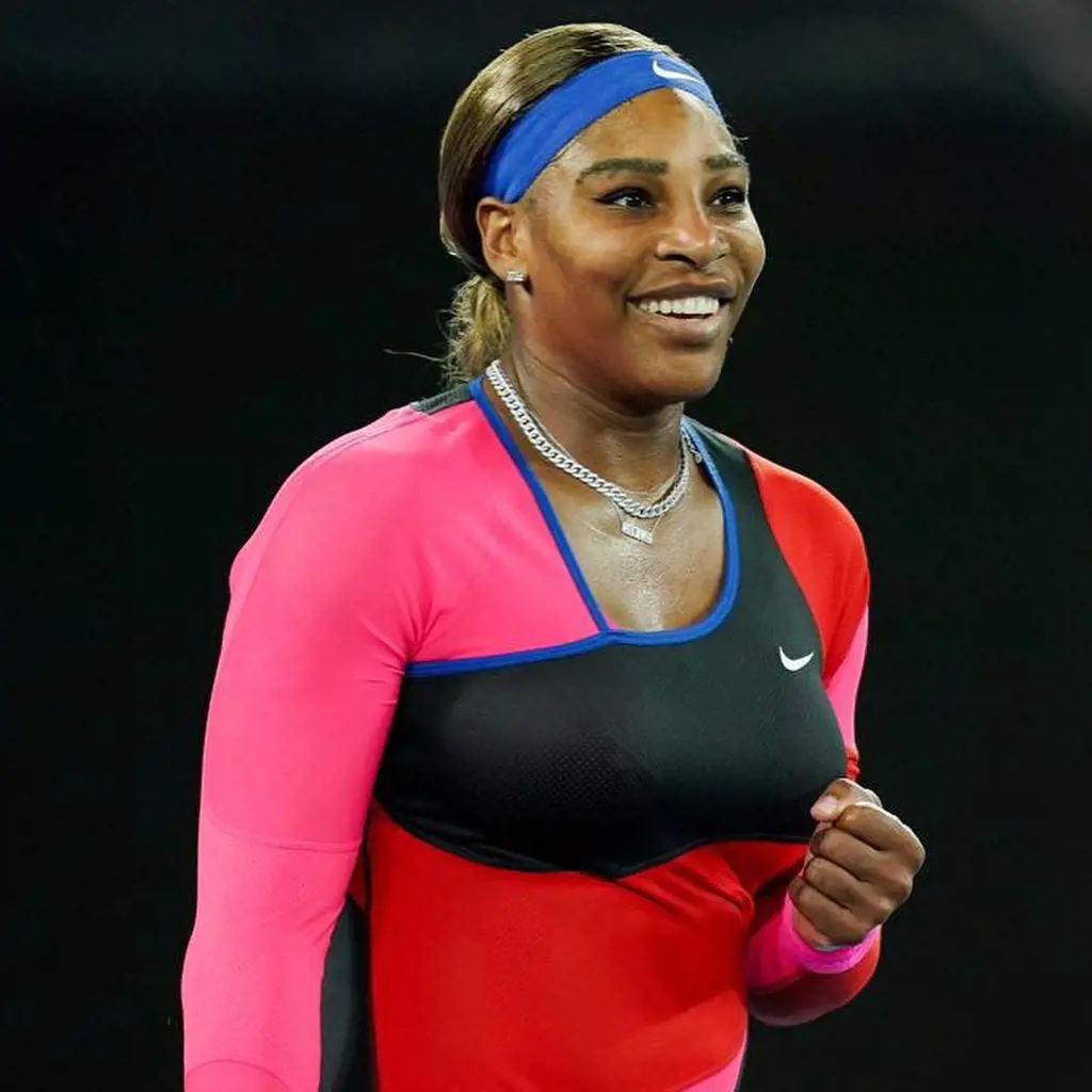 Serena Williams celebrates victory in the 2021 Australian Open match.