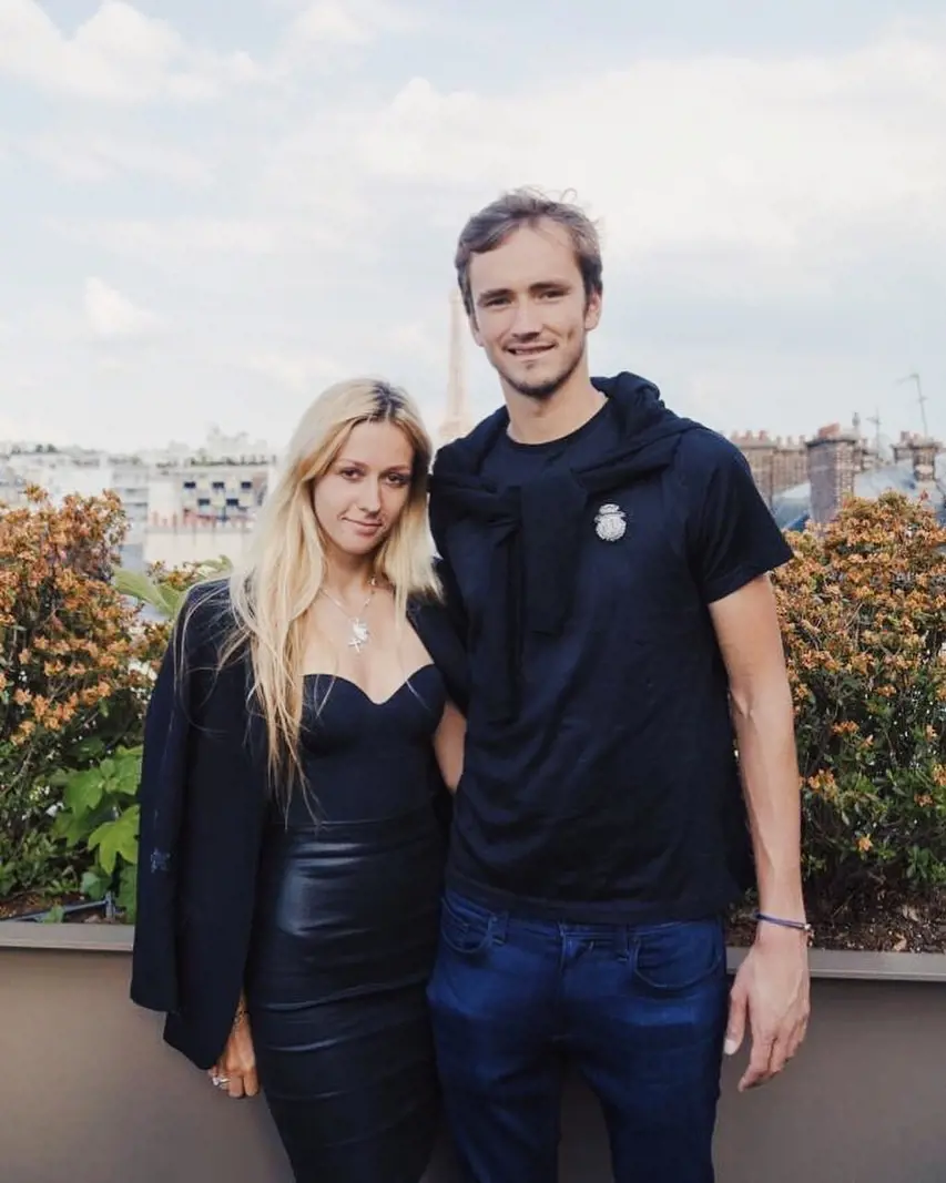 Medvedev with his spouse in Brach Paris in May 2019.