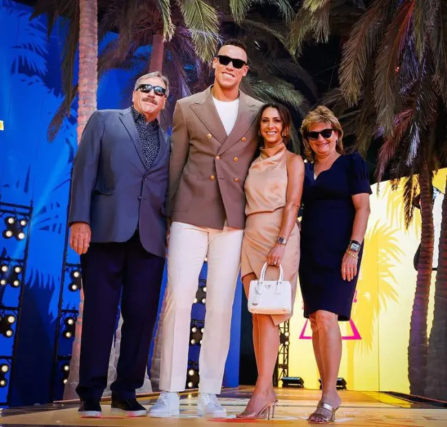 The Yankees MVP with his spouse, mom and daddy at New York 