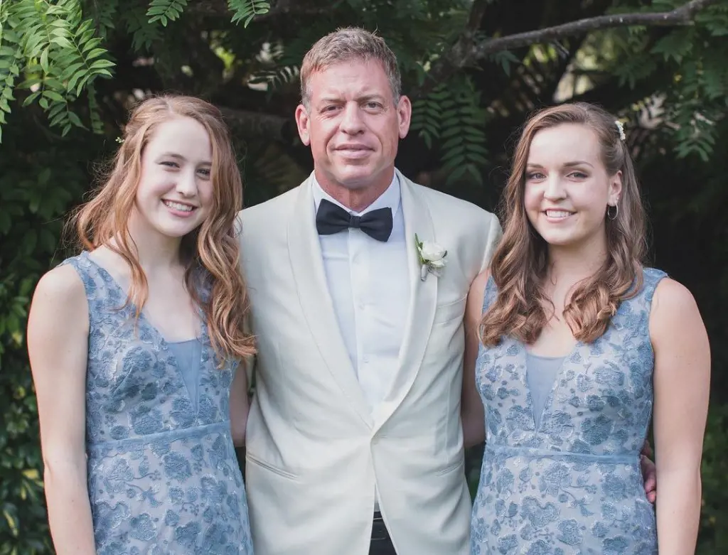 Troy Aikman with his kids Jordan (right) and Alexa (left).