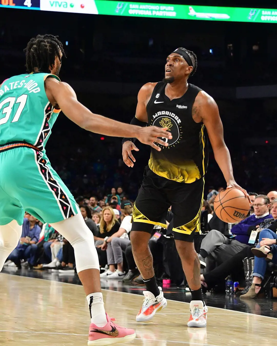 Kevon Looney faced off against the basketball squad San Antonio on January 12, 2013.