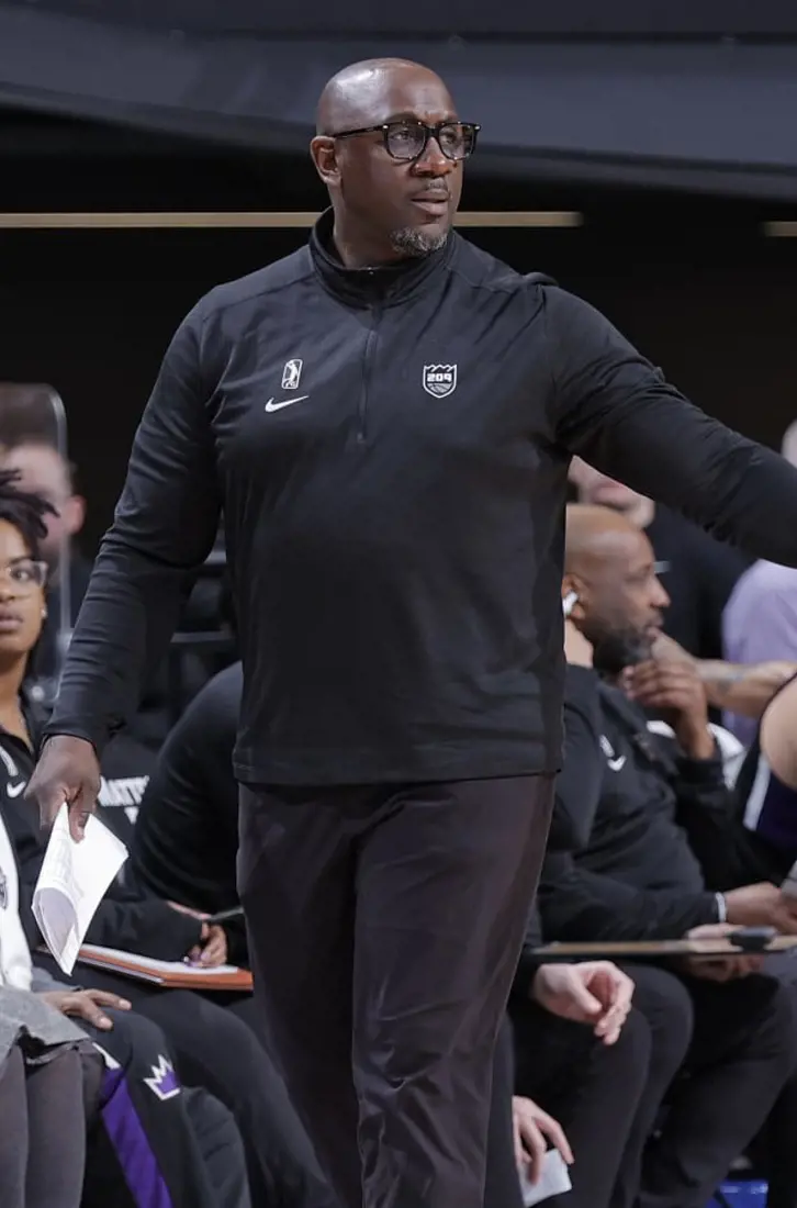 Bobby Jackson while coaching for the Stockton Kings in NBA G League