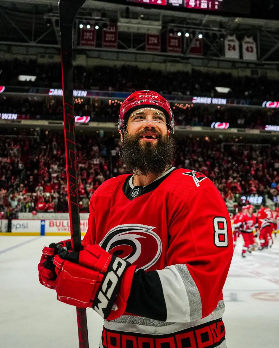 Brent applauads the fans after leading team to victory.