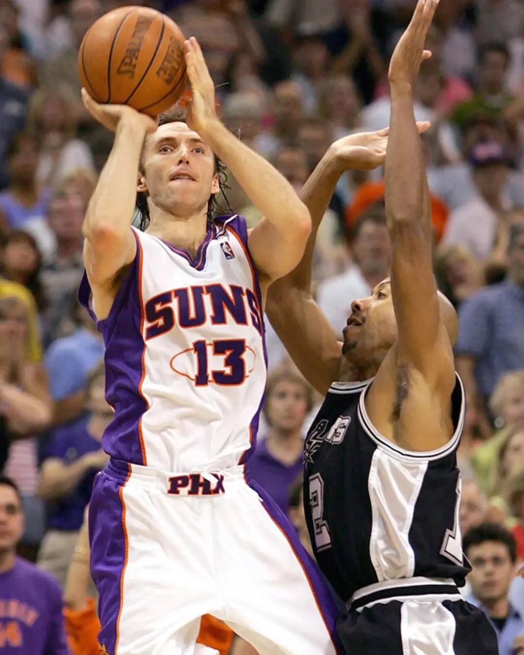 Steve Nash playing against the Suns during the 2005 western conference finals