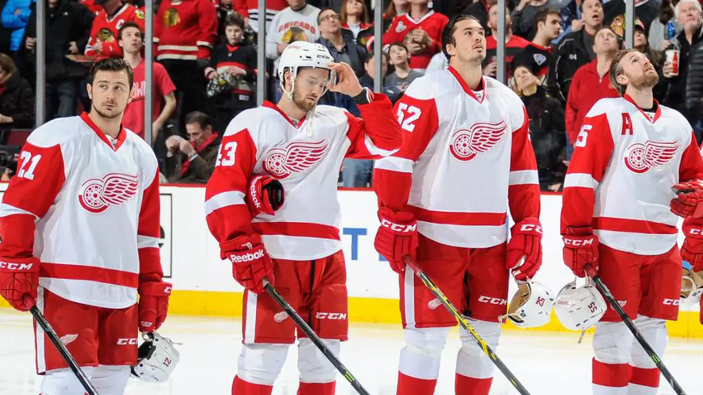 Detroit Red Wings team members.