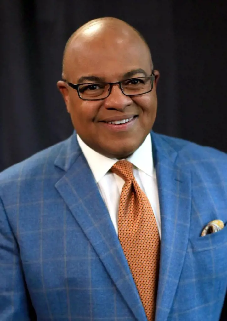 MIke Tirico at Maxwell School of Citizenship and Public Affairs in April 2022