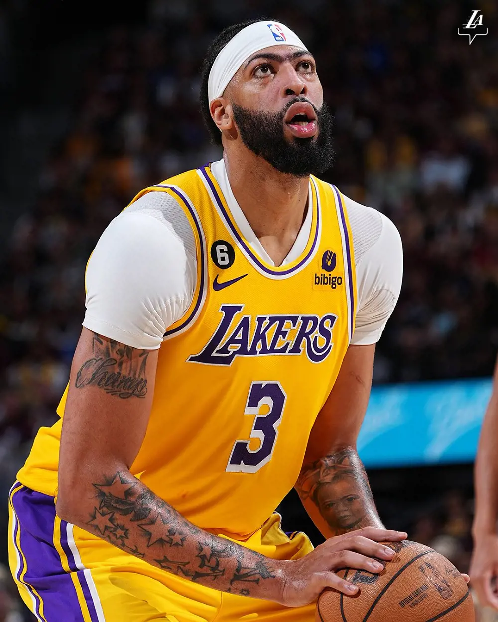 Character of The Brow is played by Lakers star Anthony Davis.